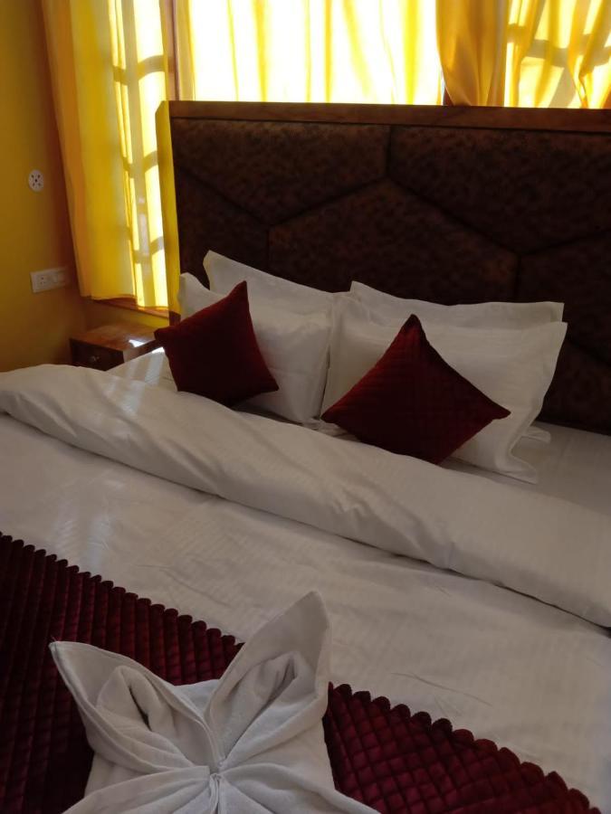 Hotel Floret Sojourn Shimla Zewnętrze zdjęcie