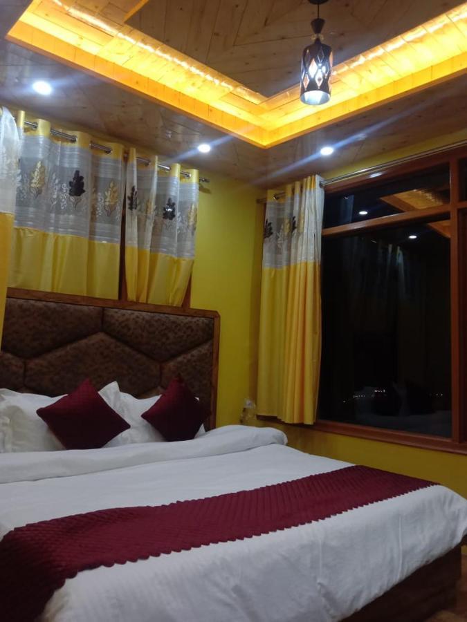 Hotel Floret Sojourn Shimla Zewnętrze zdjęcie