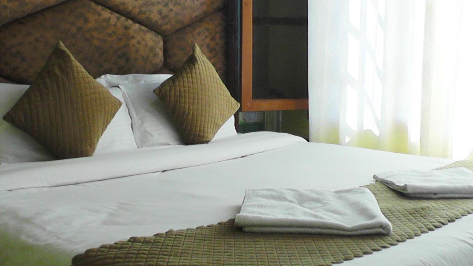 Hotel Floret Sojourn Shimla Zewnętrze zdjęcie